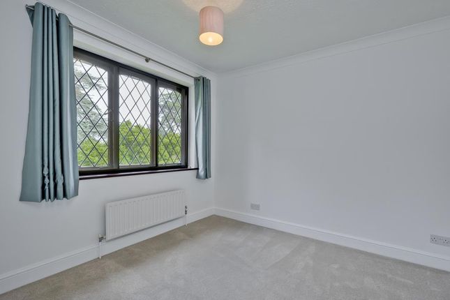 Detached house to rent in Hillfield, Brooklands Lane
