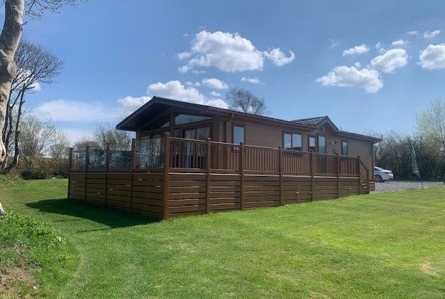 Thumbnail Lodge for sale in Llanon