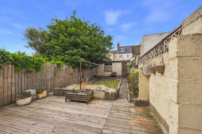 35 Lee Avenue, Withernsea, East Riding of Yorkshire photo 4