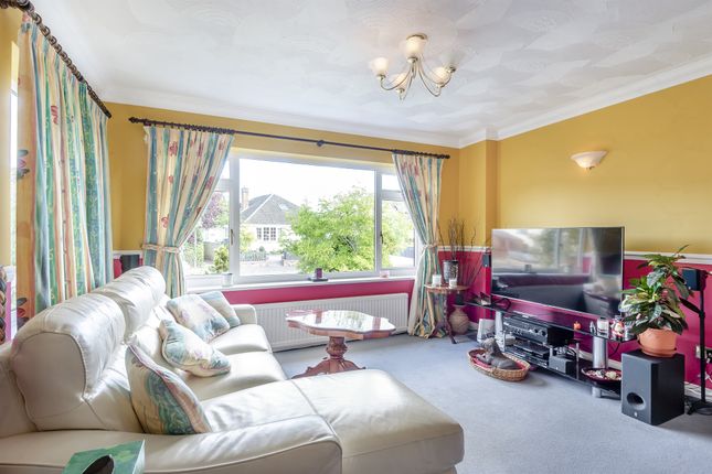 52, High Street, Bourne photo 3