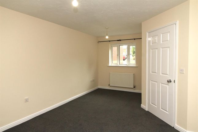 33, Fernmoor Drive, Irthlingborough photo 5