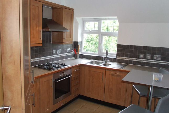 6 Windsor Court, 9, Devonshire Road, Surrey photo 4