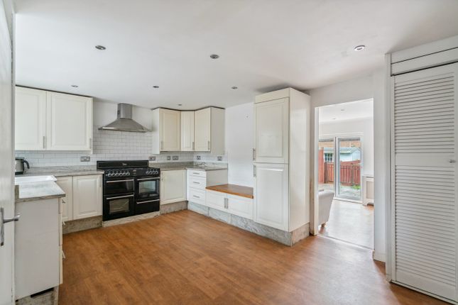 Thumbnail End terrace house for sale in Hill Farm Road, Chalfont St Peter