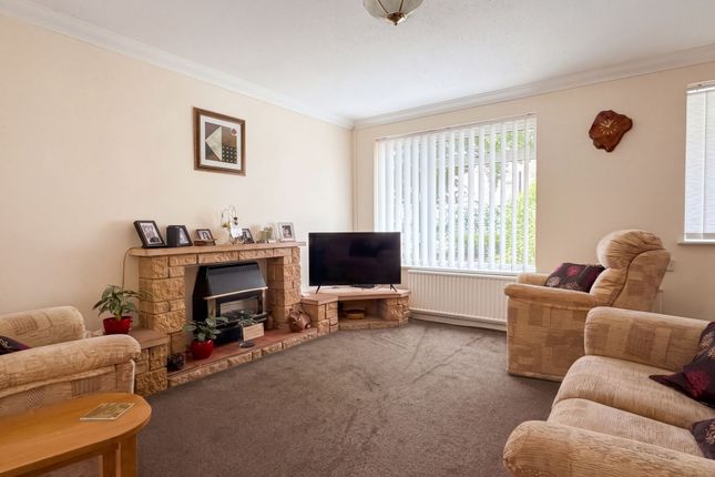 8 Cavalier Close, Southampton photo 4