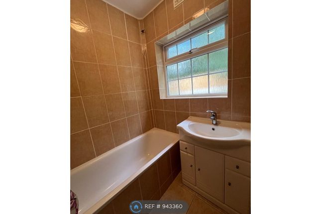 Springfield Close, Stanmore photo 5