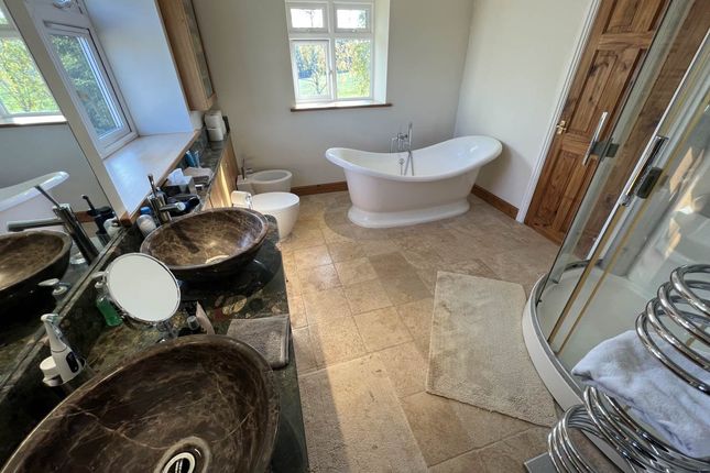 Master Bedroom Ensuite