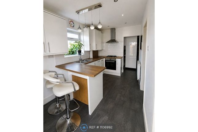 Uxbridge Road, Wexham Road, Slough photo 4