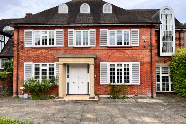Thumbnail Detached house for sale in Park View Road, Ealing
