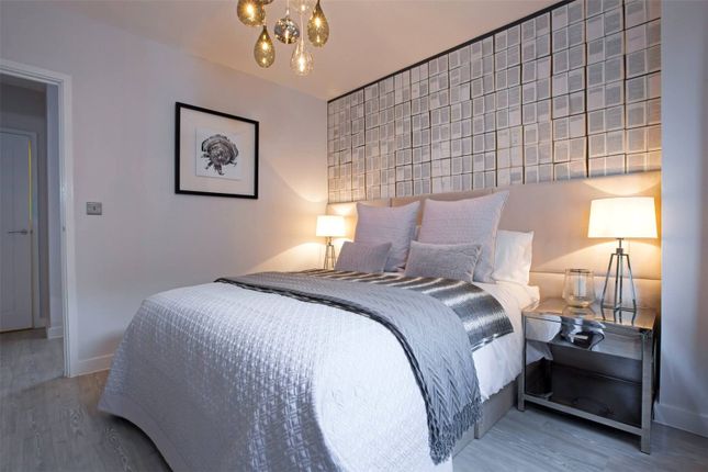 Flat 15. Falcon Court,, Webber Street, Surrey photo 4