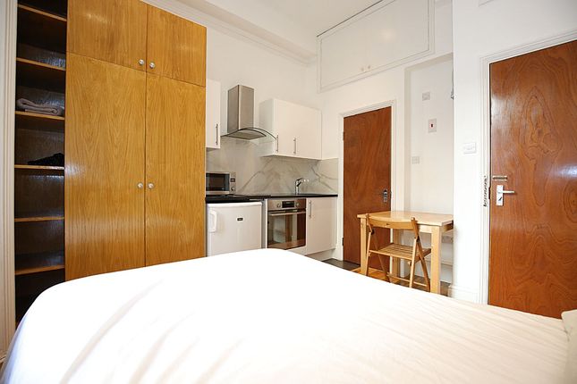 Inverness Terrace, London photo 2