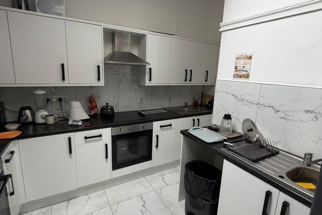 293-295 Bath Road, Hounslow photo 2