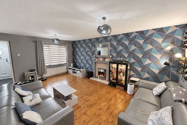 7, Cooperative Terrace, Newcastle upon Tyne photo 2