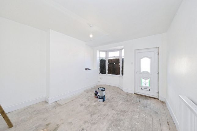 30, Clinton Street, Worksop photo 2