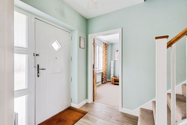 4, Abraham Way, Witney photo 2