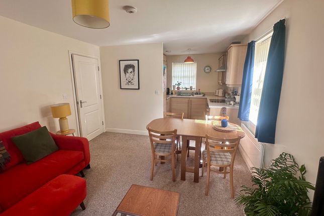 13, Fusiliers Close, Chorley photo 2