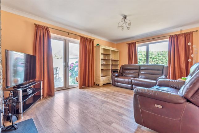 Quintus Thorney Drive, Chichester photo 2