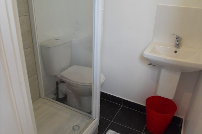 42, Balmoral Road, South Harrow photo 3