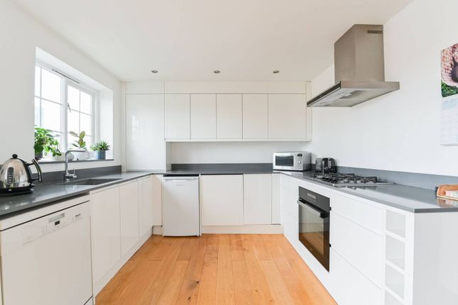 Thumbnail Flat to rent in Dockers Tanner Road, Isle Of Dogs, London