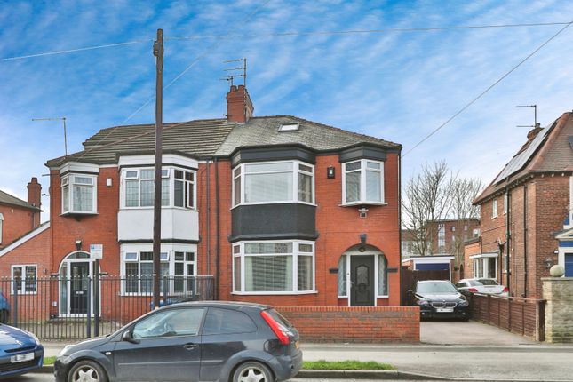 Thumbnail Semi-detached house for sale in Cranbrook Avenue, Hull