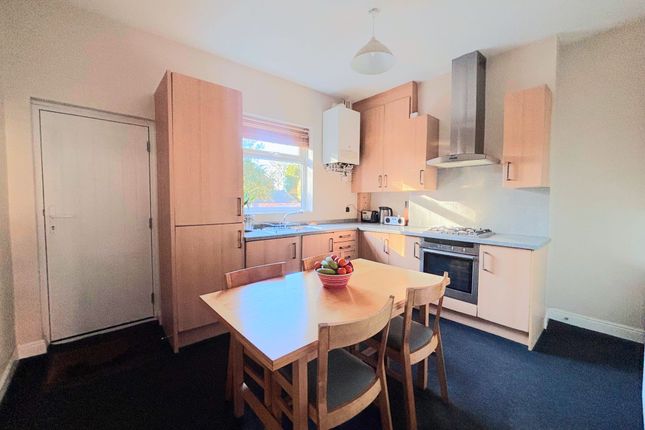21 Hazelhurst Road, Manchester photo 4