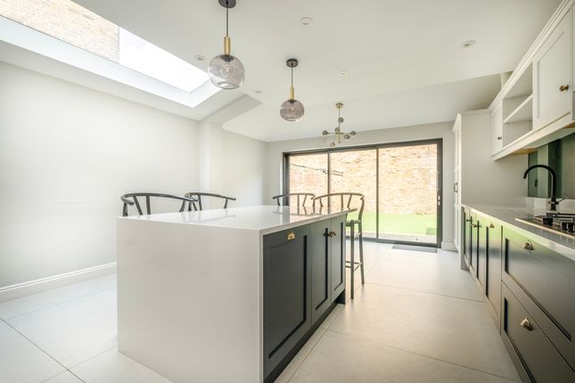 62, Devonshire Road, London photo 4