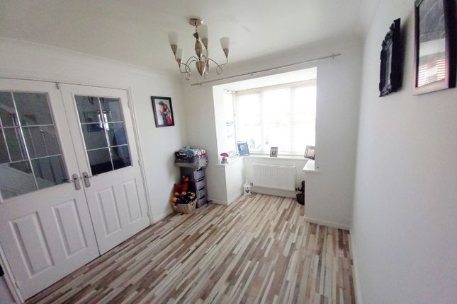 58, Dean Park, Ferryhill photo 4