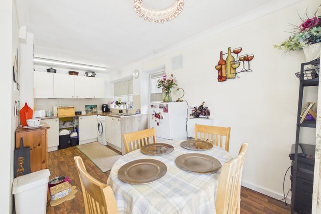 7, Greenacres Road, Worcestershire photo 4