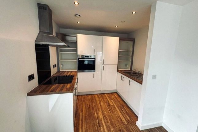 Apartment 1506 Tower A, 9 Michigan Avenue, Salford photo 3
