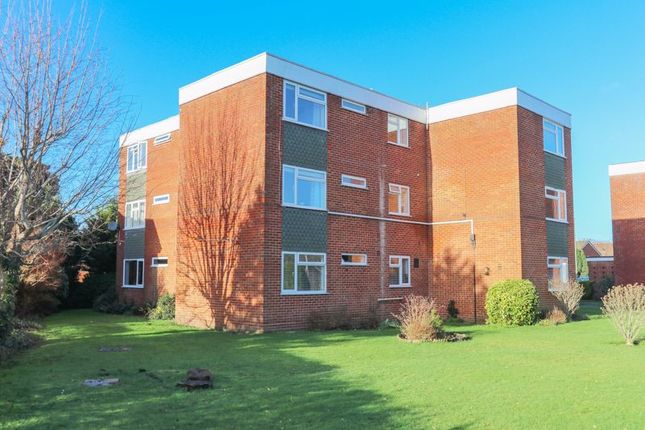Thumbnail Flat for sale in Newtown Court, Havelock Road, Warsash