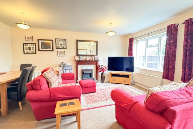 295a Archer Road, Stevenage photo 3