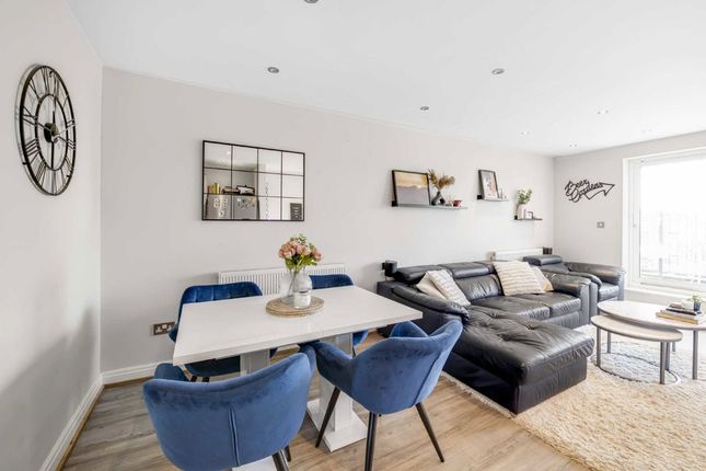 Flat 3, 68, Boston Road, London photo 4