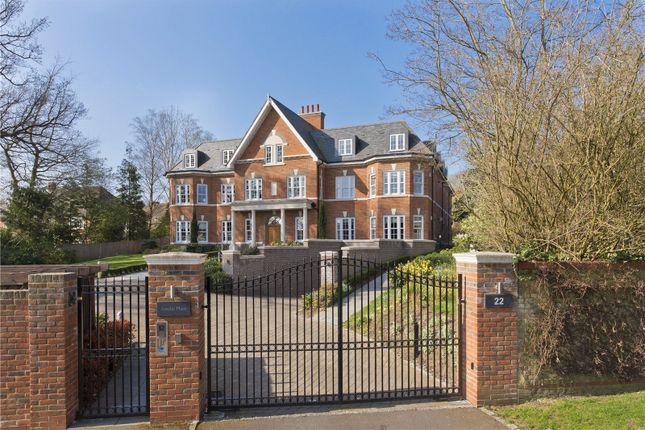 Flat to rent in Amelie Place, 22 Esher Park Avenue, Esher, Surrey