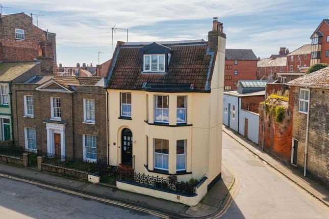 4-bed house on 87, St. Georges Road, Great Yarmouth, £190,000