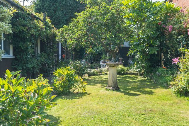 Gemini,, Headley Road, Hindhead photo 3