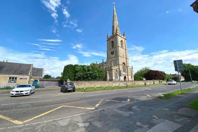 8, Sebastian Mews, Grantham photo 2