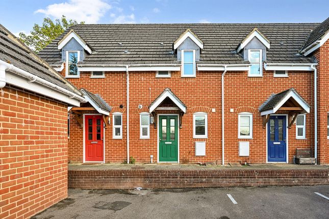 2-bed house on Briarscroft, Andover, £220,000