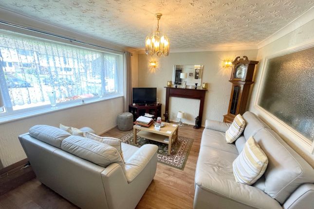 22, Sutton Court, Wolverhampton photo 2