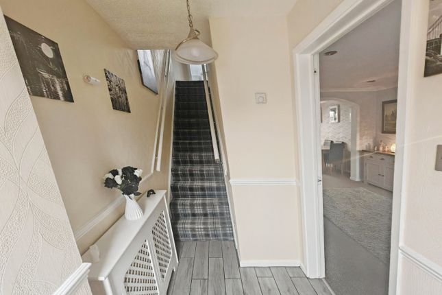 33, Sedgemere Avenue, Crewe photo 3