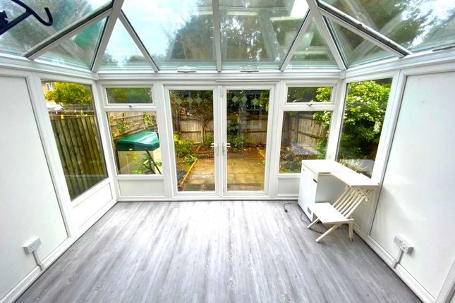 38, Richard House Drive, London photo 5