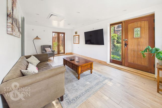 2 Queen Street, Wymondham photo 3