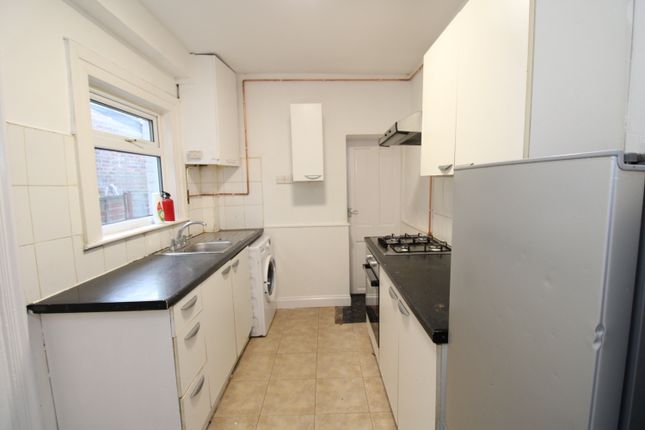 217, Hitchin Road, Luton photo 4