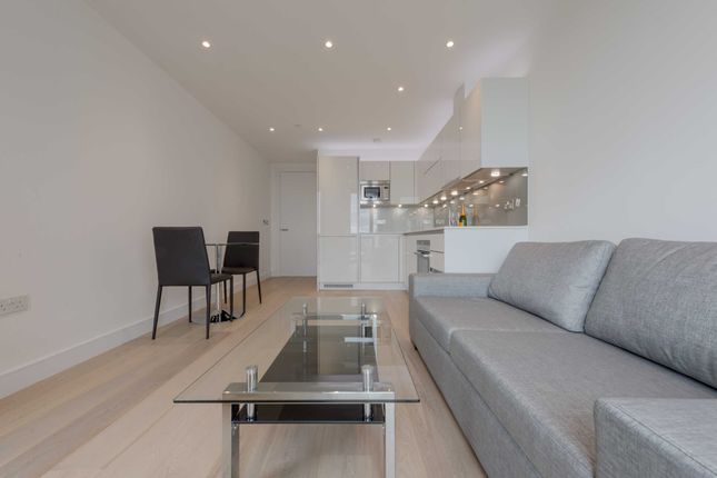 Thumbnail Flat to rent in Black Prince Road, London