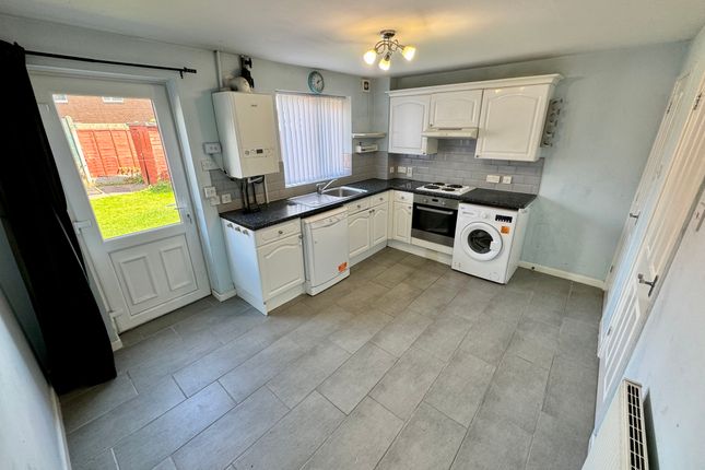 119, Hallchurch Road, DUDLEY photo 2