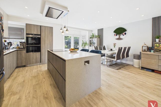 40, Sundown Avenue, Dunstable photo 4