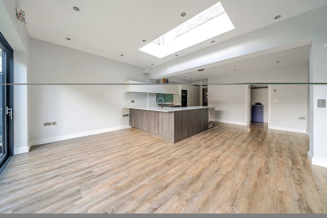 74, Drayton Gardens, London photo 4
