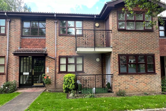 Thumbnail Flat to rent in Balmoral Gardens, Parkhill Road, Bexley