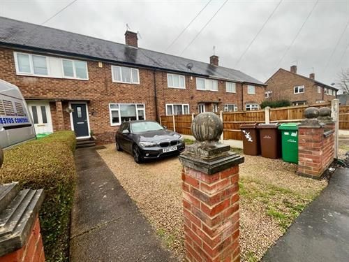 Thumbnail Semi-detached house to rent in Pastures Avenue, Clifton, Nottingham