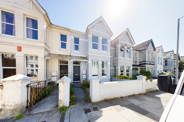 Thumbnail Flat to rent in Chestnut Road, Plymouth