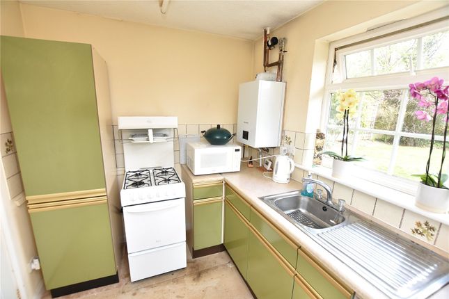 16, Westwinn View, West Yorkshire photo 3