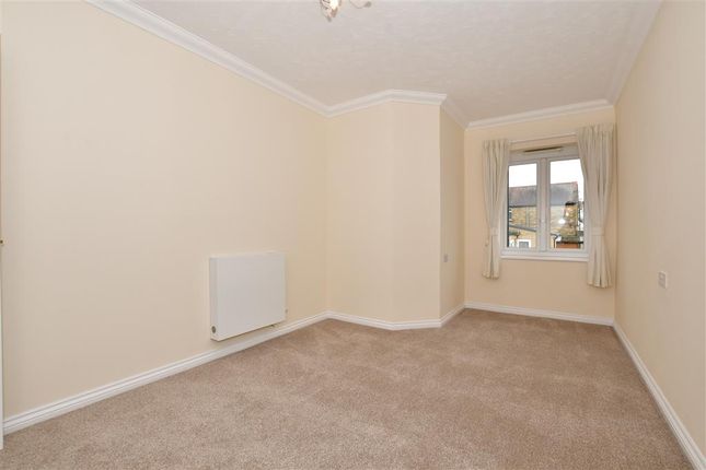 Flat for sale in Broomstick Hall Road, Waltham Abbey, Essex